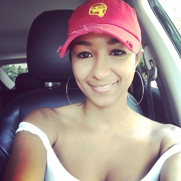 Meet your Posher, Nisan - Picture 1 of 1